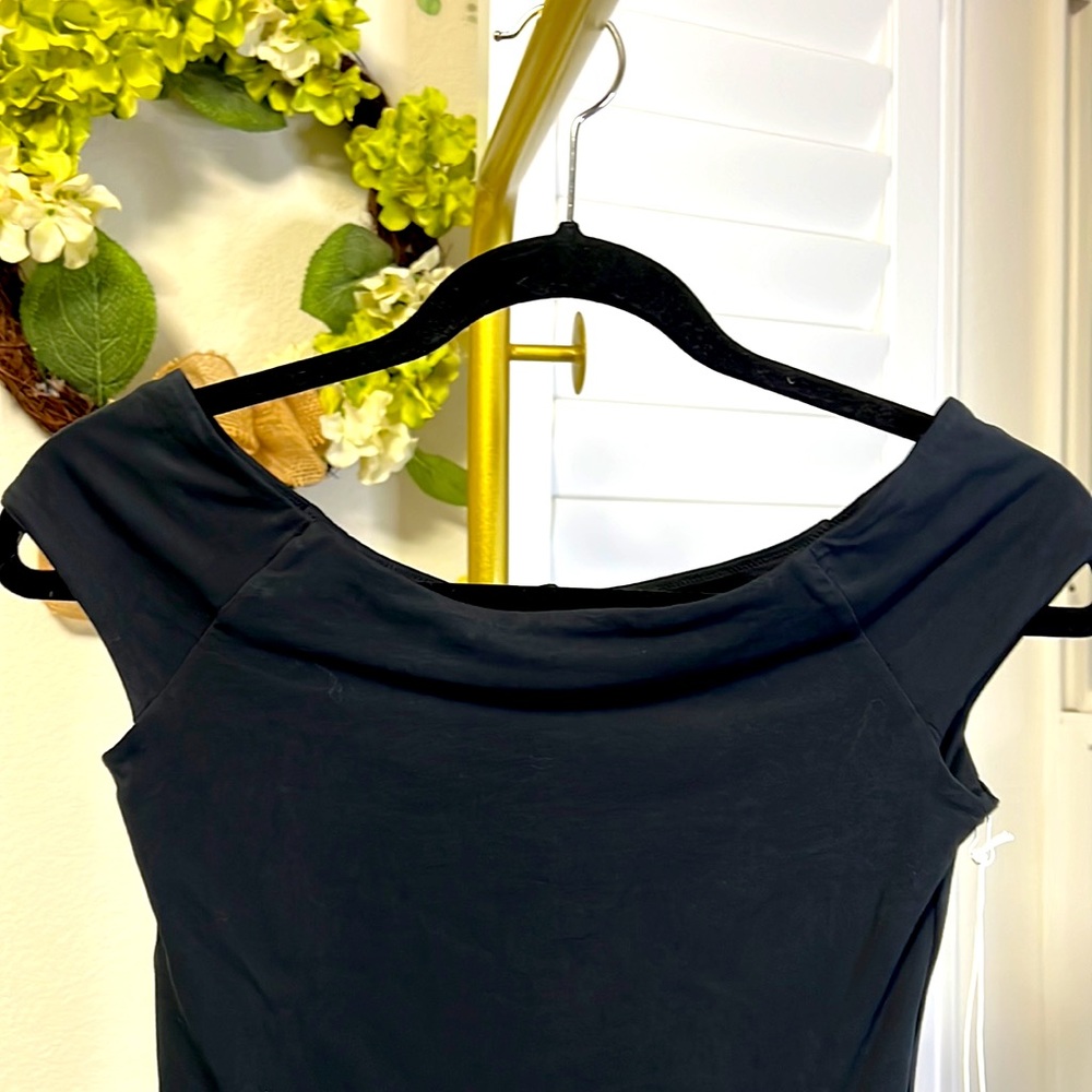 Everlane - Picture 5 of 8